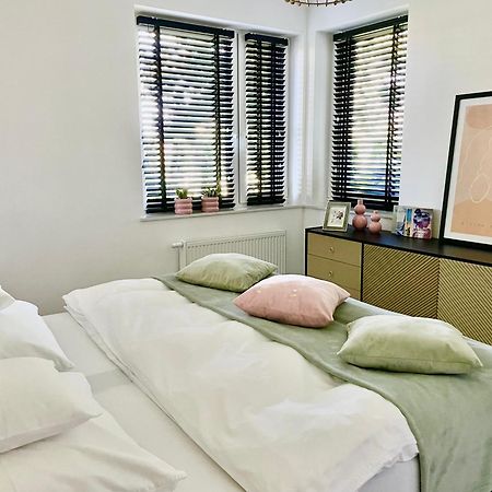 Apartament Ogrodowy Zakatek Uniejow Exterior foto